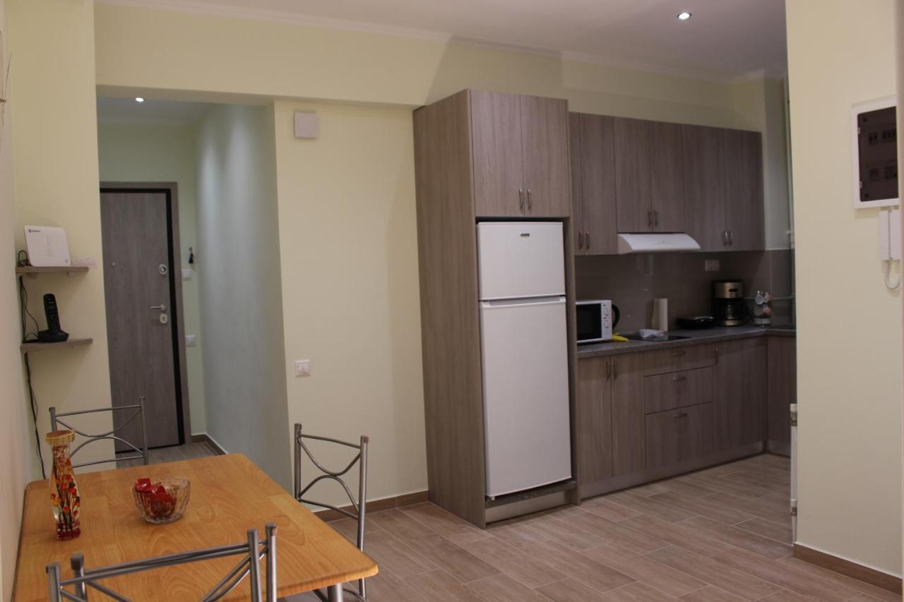 Comfortable Apartment In The Center Of Афіни Екстер'єр фото